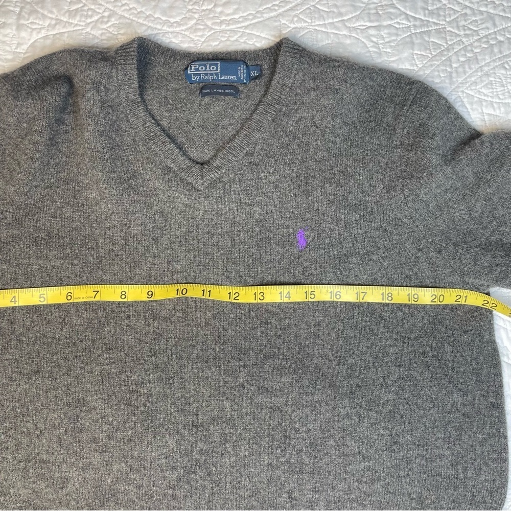 Polo Ralph Lauren Gray Lambswool V Neck Sweater Men’s XL But Sized Like a Large - Picture 8 of 9